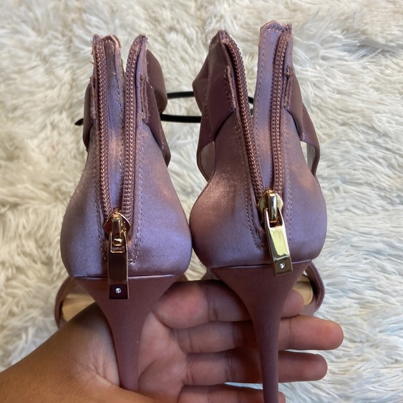 Imagine Vince Camuto Devin Dress Heels - Picture 3 of 6